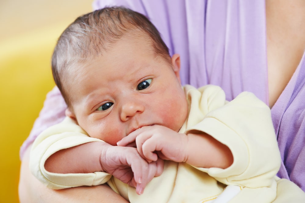 Strabism la bebeluși – cauze, simptome, diagnostic și tratament în funcție de vârstă