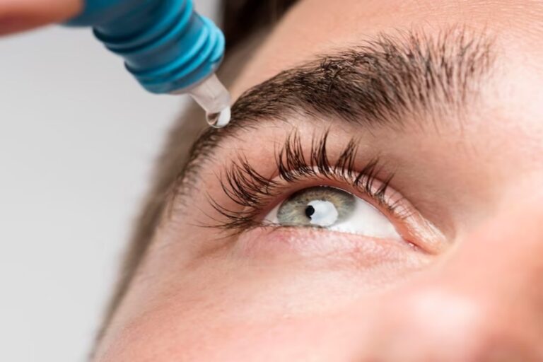 Hidratarea ochilor - cand este necesara, cum se face hidratarea corecta a ochilor si de ce ai nevoie_Hidratarea ochilor cu picaturi