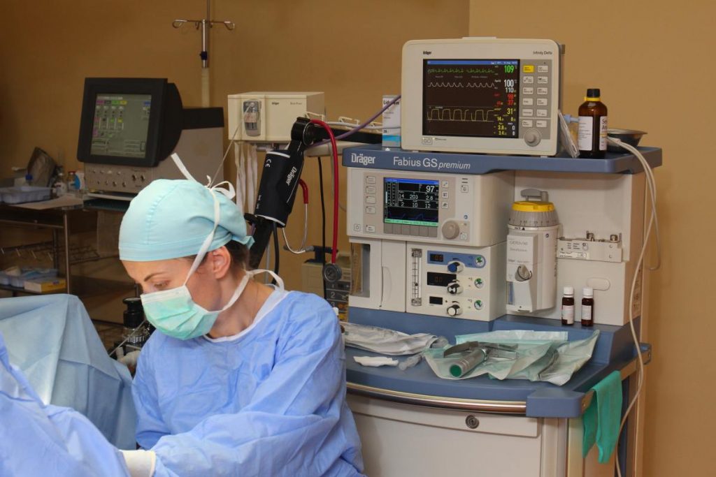 ochi, operatii oftalmologice, doctor, aniridia